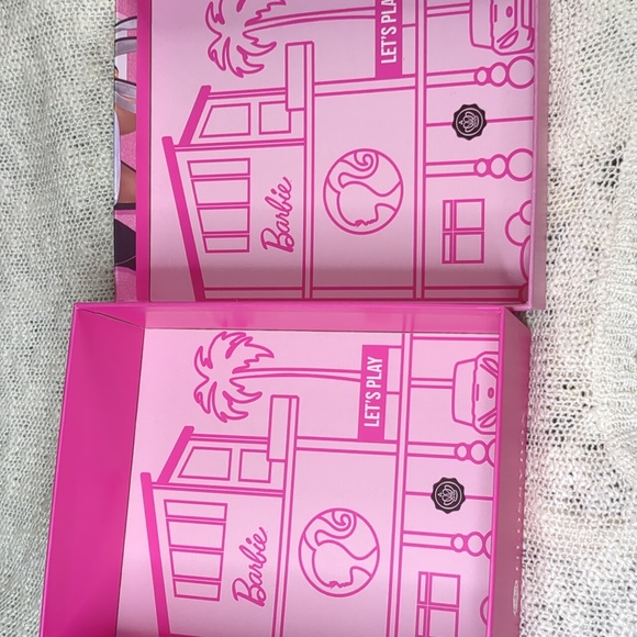 GlossyBox Barbie Cleanser&Box/Hydrating Mist&Vintage Cosmetic Satin Pillowcase - Picture 14 of 16
